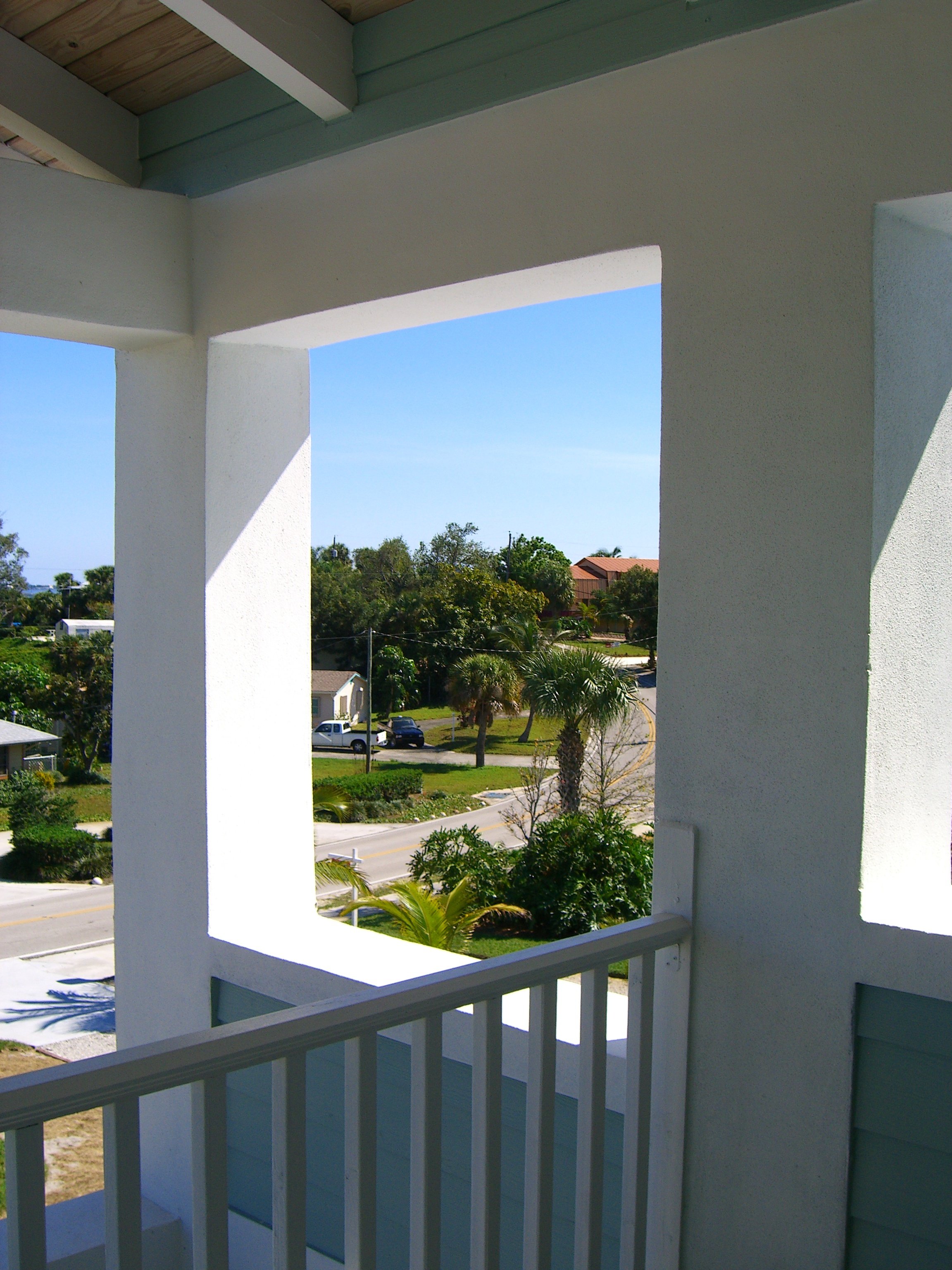 Cooper Res Top Porch